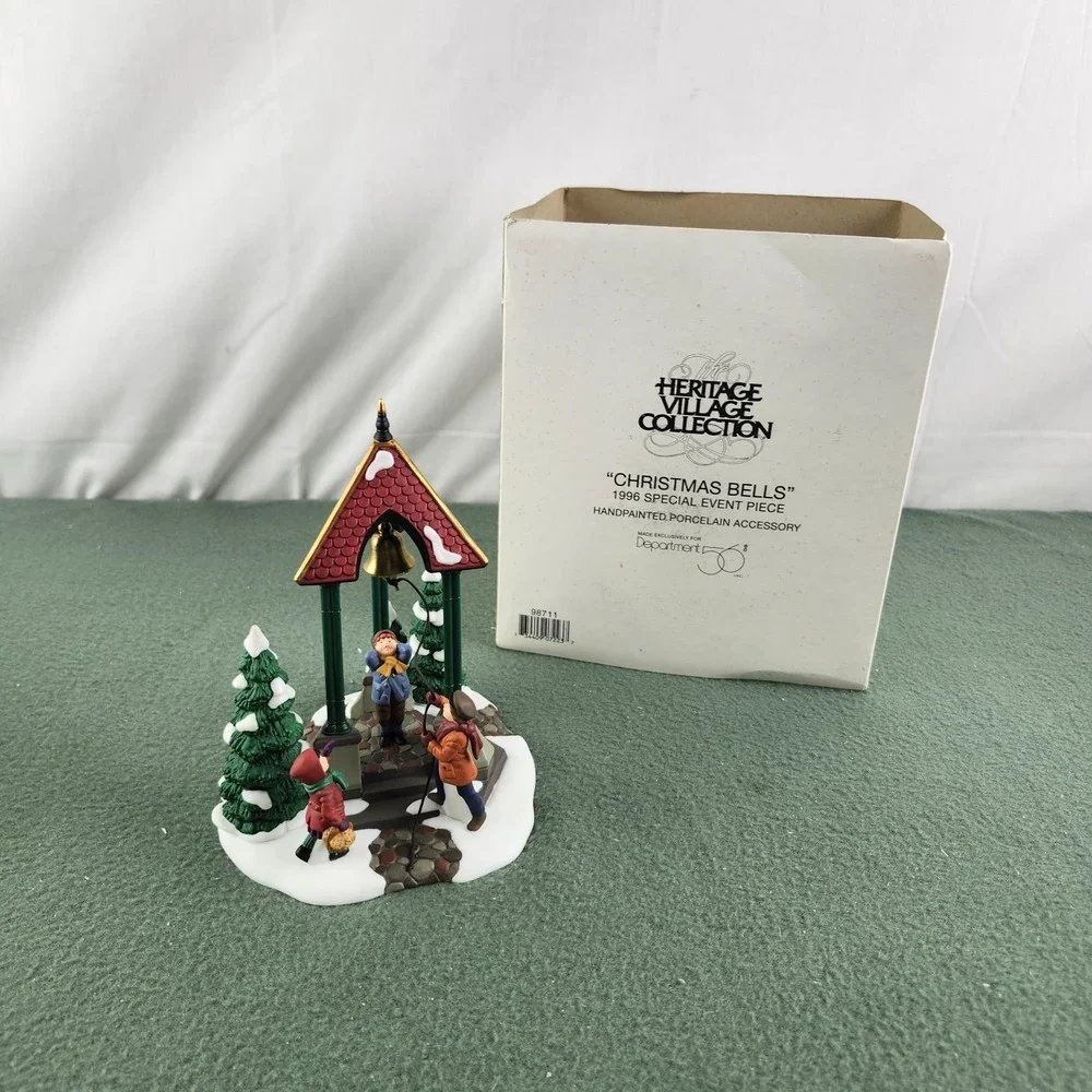 Dept 56 Heritage Village Christmas Bells Porcelain Bell Ringer 1996 58711 Boxed